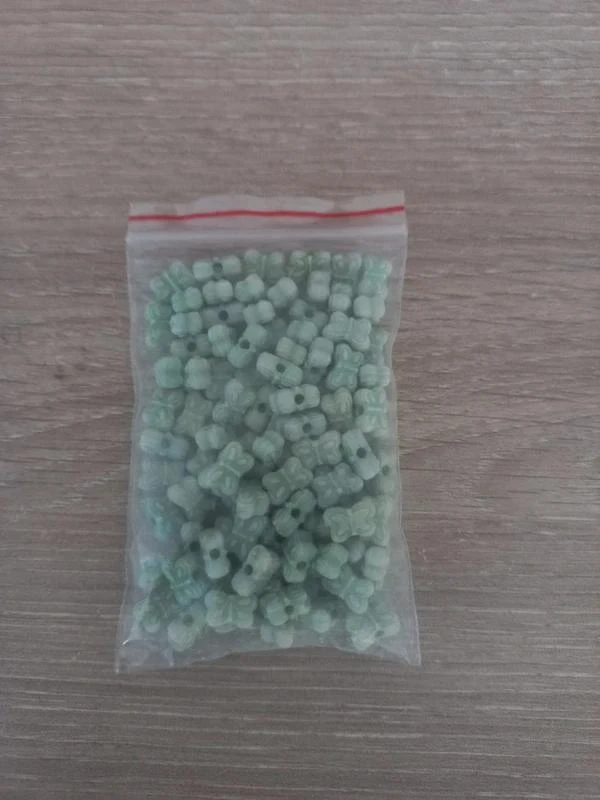 Lot De Perles Acrylique Vert Clair "Papillon"